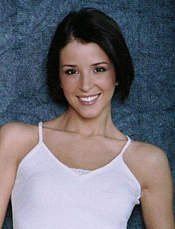 Дженнифер Гувейя