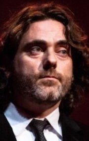 Оскар Фаура